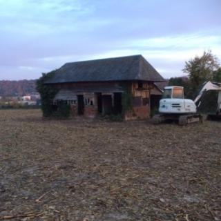 Démolition d'un bâtiment normand sur la commune de Pont Audemer.